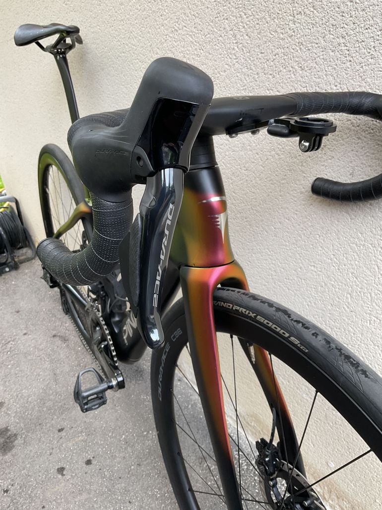 Used Pinarello DOGMA F DURA ACE Di2 2025 2025 Road & Gravel, Black — image 4 of 10