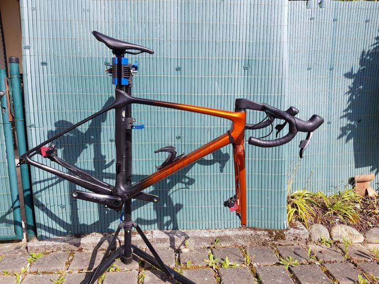 Used Giant Giant TCR Advanced PRO Frameset 2023 Road & Gravel, Orange — image 1 of 14