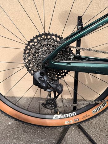 Used BMC Fourstroke 01 LT | ONE 2022 2022 Mountainbike, Grün, 29 — image 3 of 7