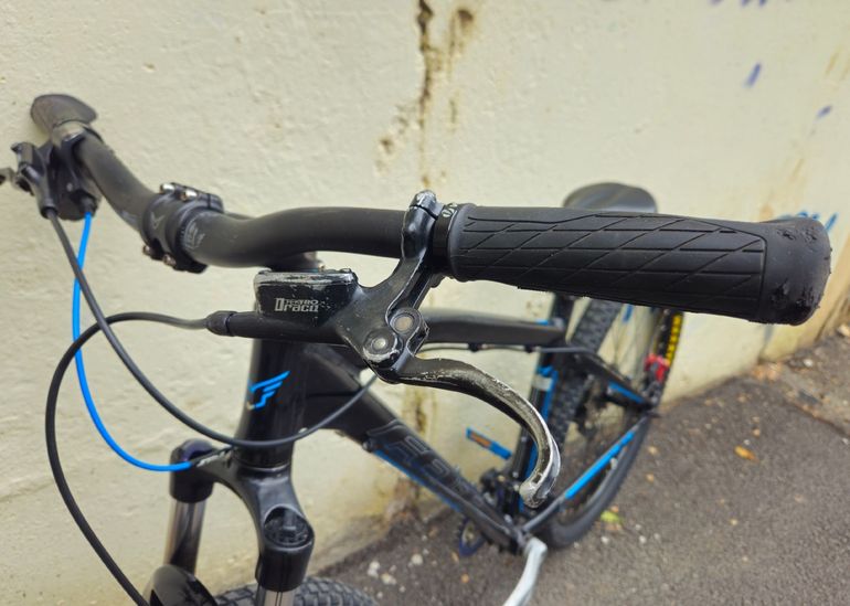 Used Felt Felt Custom Shimano Deore 2015 Mountainbike, Black — image 6 of 8