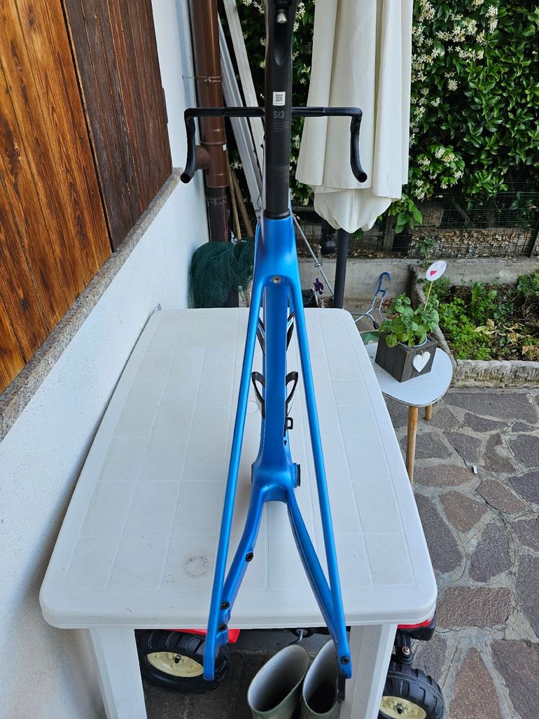Used Canyon Ultimate CF SL Disc 8.0 Di2 2020 Frameset 2020 Road & Gravel, Blu — image 3 of 6