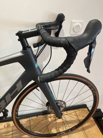 Used BH Quartz Shimano Ultegra 2020 Road & Gravel, Light Gray — image 4 of 9