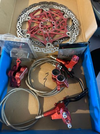 Used Specialized Specialized Levo Pro 2022 2022 Mountainbike, Red — image 8 of 8