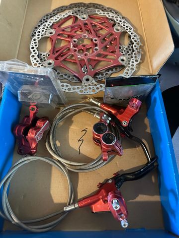 Used Specialized Levo Pro 2022 2022 Mountainbike, Red — image 8 of 8