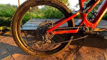 Used Specialized Levo Pro 2022 2022 Mountainbike, Red — image 3 of 8
