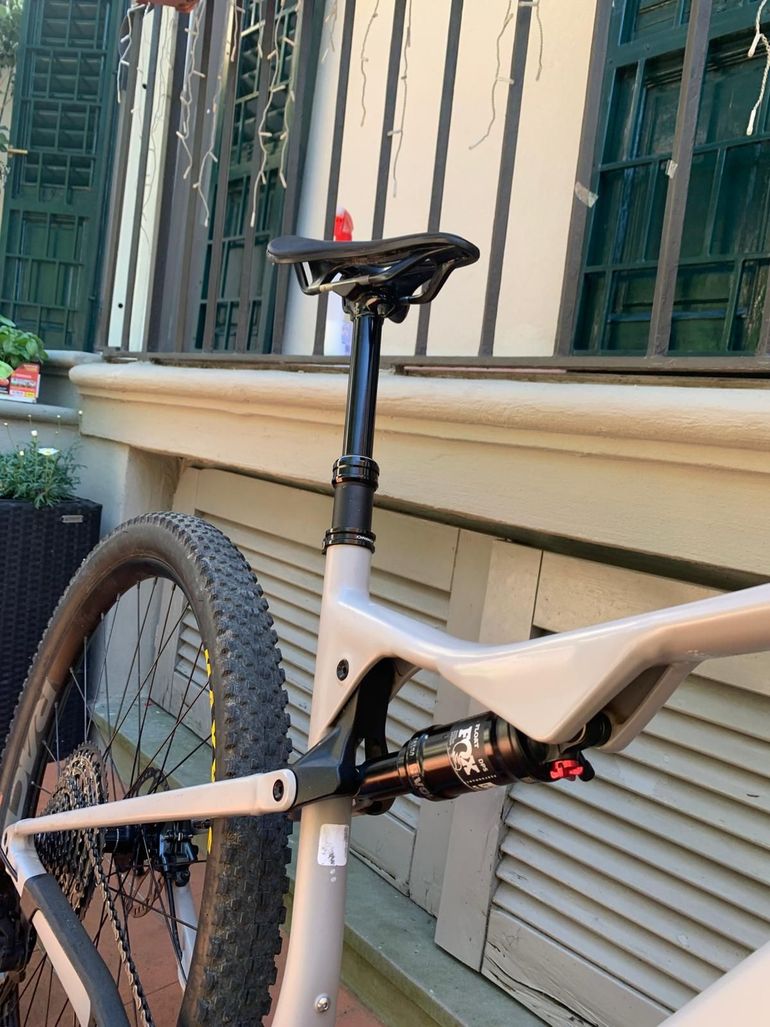 Used Orbea OIZ H10 TR 2022 2022 Mountainbike, Gris claro — image 5 of 8