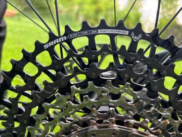 Used Trek Farley 5 2025 2025 Mountainbike, Green — image 4 of 8