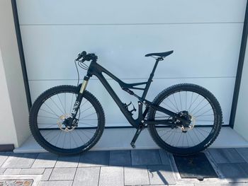 Used Specialized Camber Pro Carbon 29 2017 2017 MTB