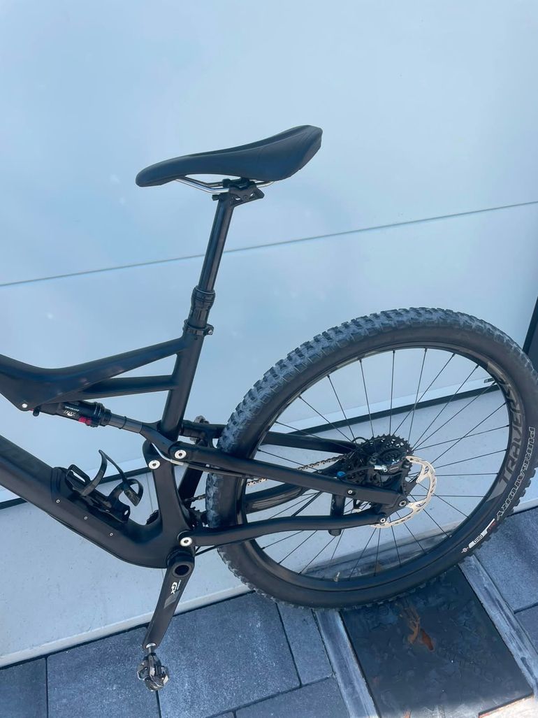 Used Specialized Camber Pro Carbon 29 2017 2017 Mountainbike, Black, 29 — image 3 of 3