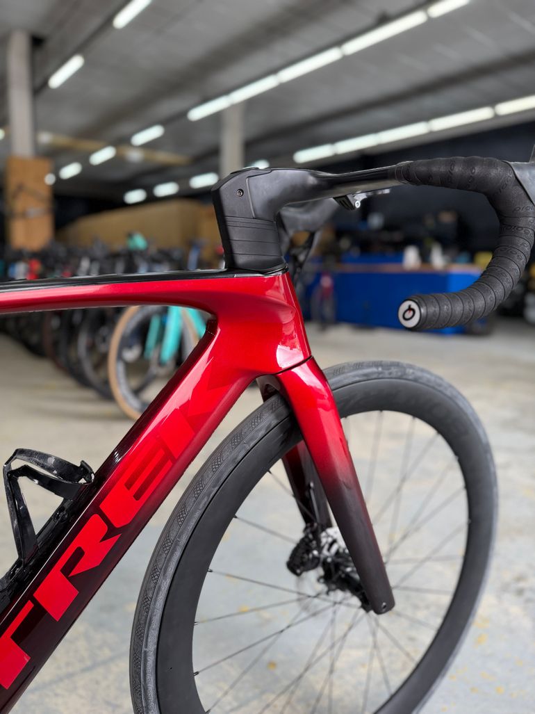 Used Trek Madone SLR7 Di2 Carbon 2024 Road & Gravel — image 8 of 24