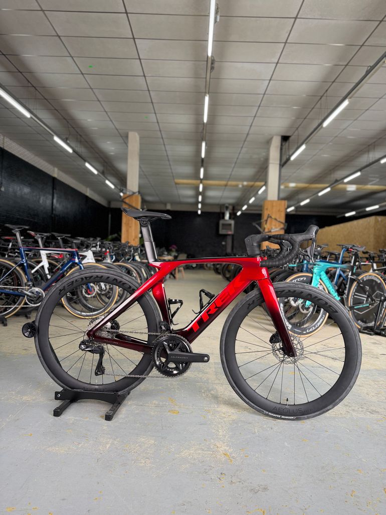 Used Trek Madone SLR7 Di2 Carbon 2024 Road & Gravel — image 1 of 24