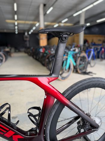 Used Trek Madone SLR7 Di2 Carbon 2024 Road & Gravel — image 22 of 24