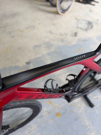 Used Trek Madone SLR7 Di2 Carbon 2024 Road & Gravel — image 23 of 24