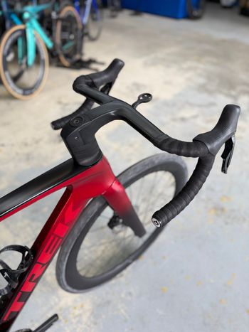 Used Trek Madone SLR7 Di2 Carbon 2024 Road & Gravel — image 9 of 24