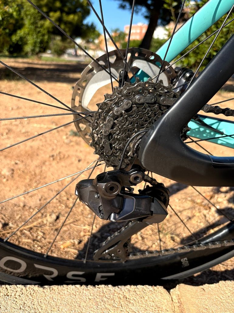 Used Bianchi Oltre PRO Ultegra Di2 2023 2023 Road & Gravel, Black — image 4 of 7