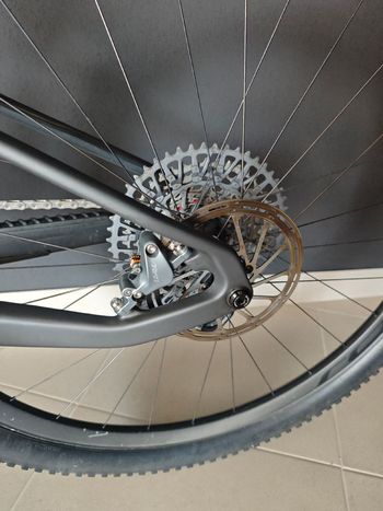 Used Santa Cruz Blur Sram Eagle Transmission XX 2025 Mountainbike, Black — image 9 of 11