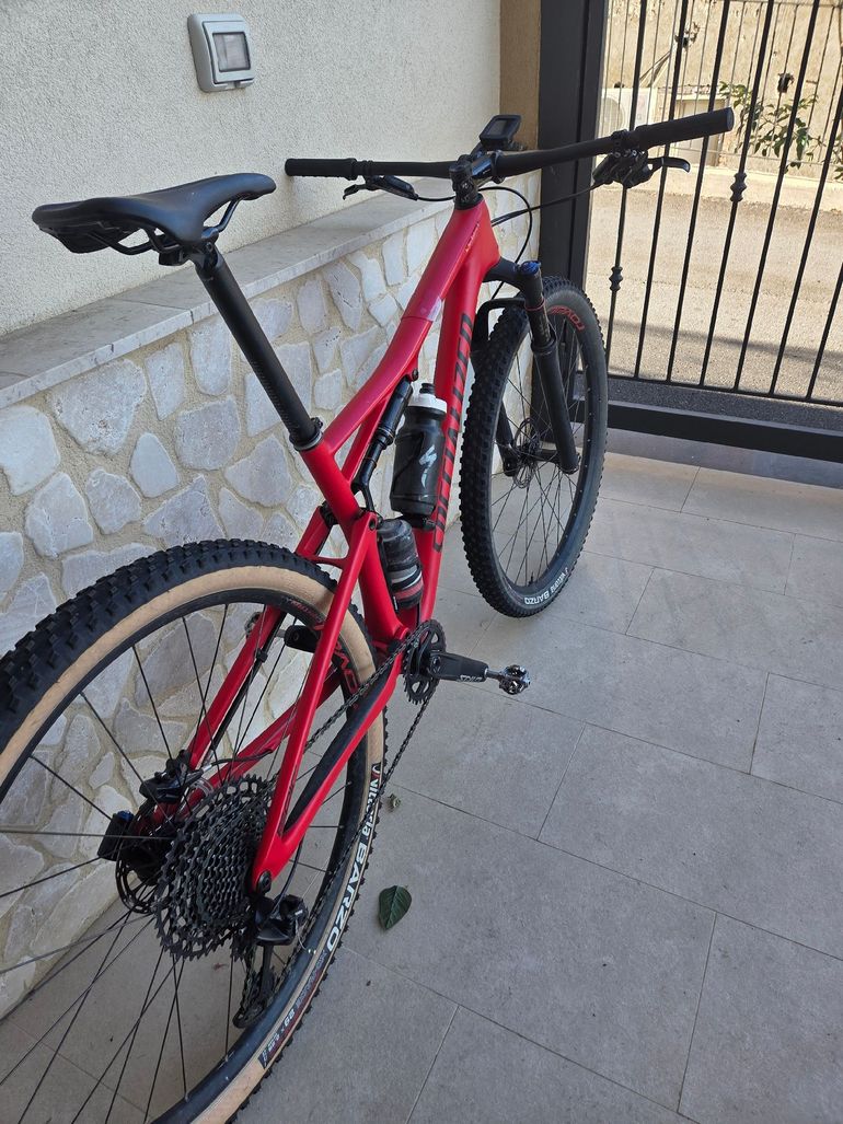 Used Specialized Men's Epic Comp Carbon 2019 2019 Mountainbike, Red, 29 — image 4 of 5