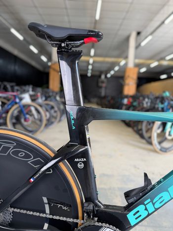 Used Bianchi Aquila RC Disc Di2 Carbon 2025 Road & Gravel — image 9 of 24