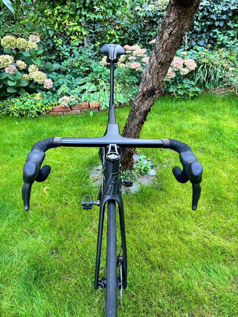 Used Rose Xlite 06 Ultegra Di2 2024 2024 Road & Gravel, Black — image 4 of 6