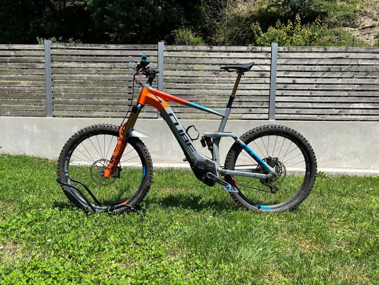 Used CUBE STEREO HYBRID 160 Action Team 500 27.5 2018 2018 Mountainbike, Light Gray, 27.5 — image 2 of 11