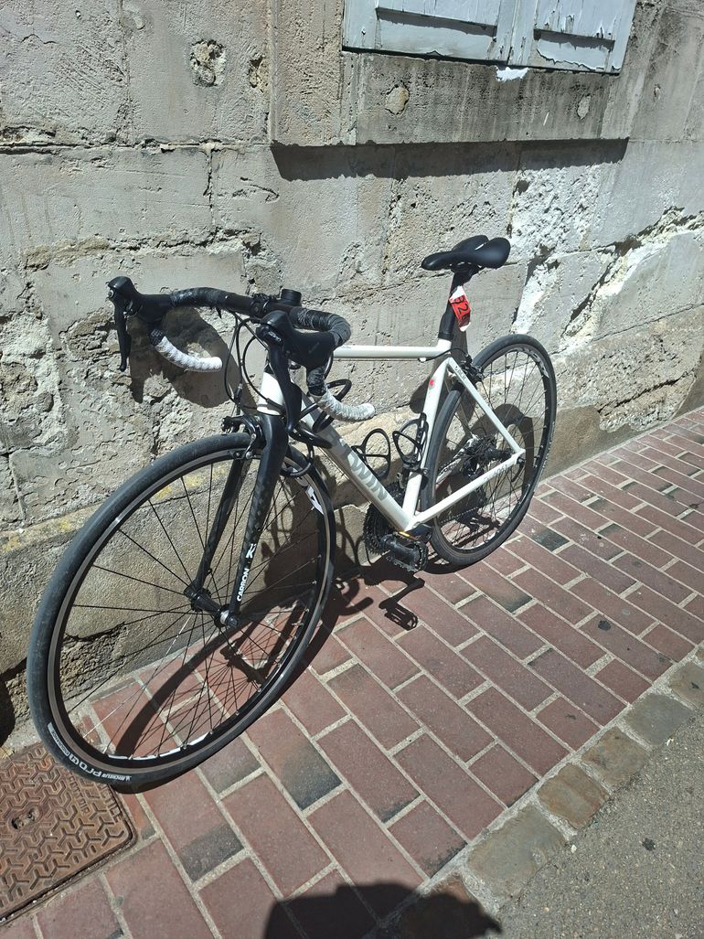 Used TRIBAN Rc520 Shimano Sora 2020 Road & Gravel — image 2 of 5