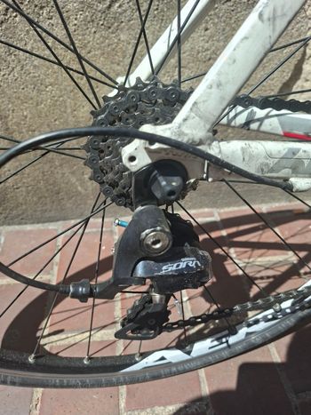 Used TRIBAN Rc520 Shimano Sora 2020 Road & Gravel — image 4 of 5