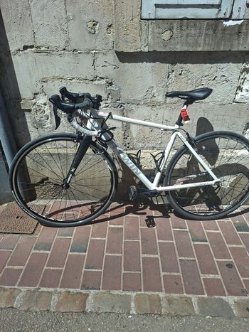 Used TRIBAN Rc520 Shimano Sora 2020 Road & Gravel