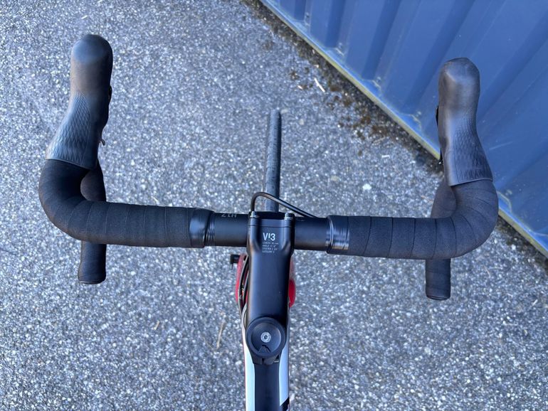 Used Canyon Endurace CF SL Disc 8.0 2021 2021 Road & Gravel, Red — image 6 of 8
