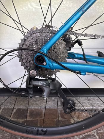 Used CUBE ATTAIN RACE 2023 2023 Road & Gravel, Blue — image 13 of 17