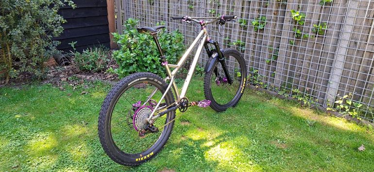 Used Kingdom Vendetta SRAM XX1 Eagle 2021 Mountainbike, Light Gray — image 1 of 5