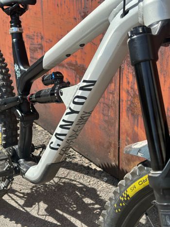 Used Canyon Spectral 27 AL 6 2023 2023 Mountainbike, White, 27.5 — image 9 of 21