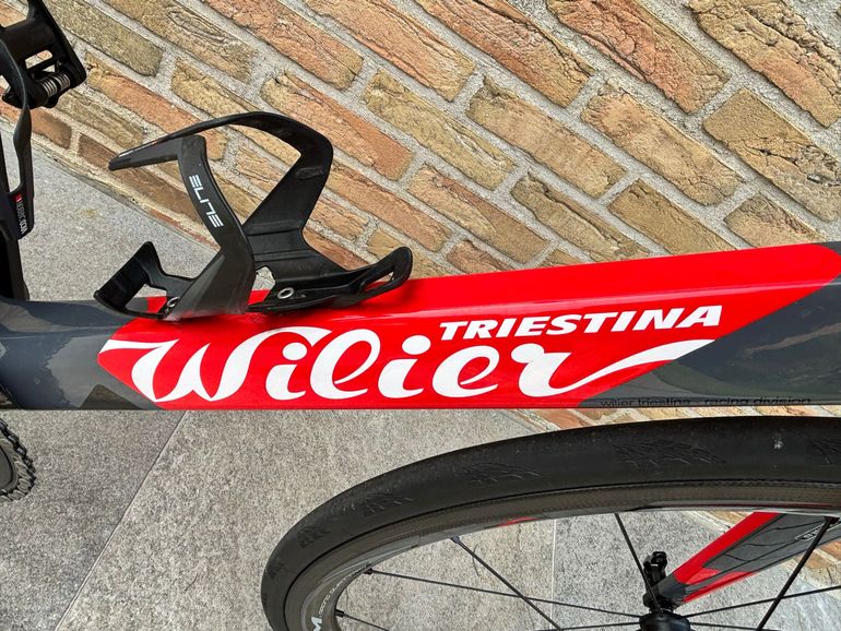 Used Wilier Cento1ndr Shimano Ultegra Di2 2016 Road & Gravel, Light Gray — image 9 of 10