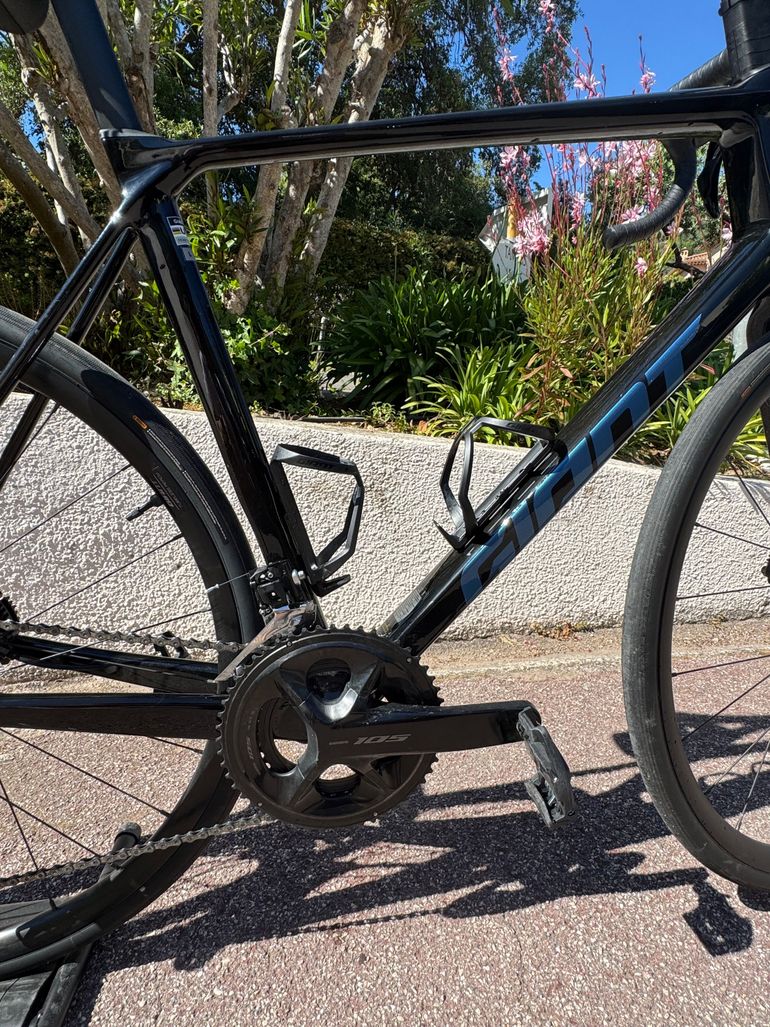 Used Giant Giant TCR Advanced 2025 2025 Road & Gravel — image 5 of 8