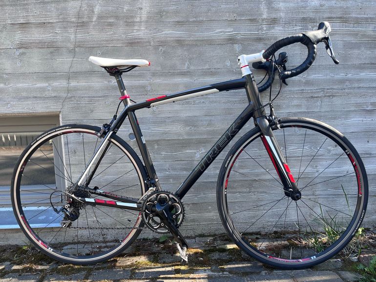 Used Trek Madone 2.3 H2 Compact 2014 2014 Road & Gravel, Schwarz — image 1 of 10