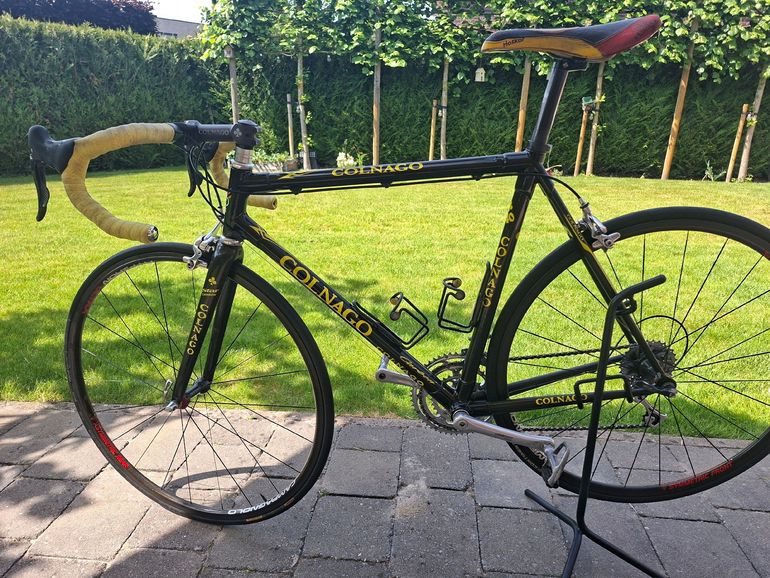Used Colnago C40 Campagnolo Record 2002 Road & Gravel, Black — image 2 of 16