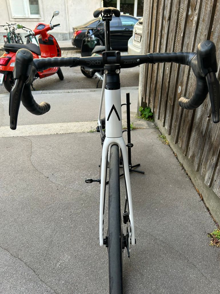 Used Aurum Aurum Custom Shimano Ultegra Di2 2024 Road & Gravel, White — image 12 of 18