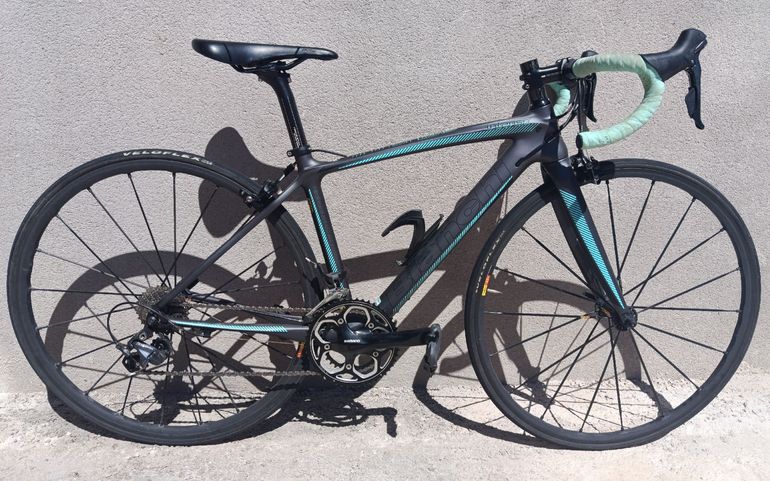 Used Bianchi Intenso Dama Ultegra 2016 2016 Road & Gravel, Black — image 1 of 10