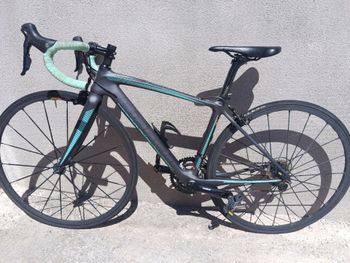 Used Bianchi Intenso Dama Ultegra 2016 2016 Road & Gravel, Black — image 2 of 10