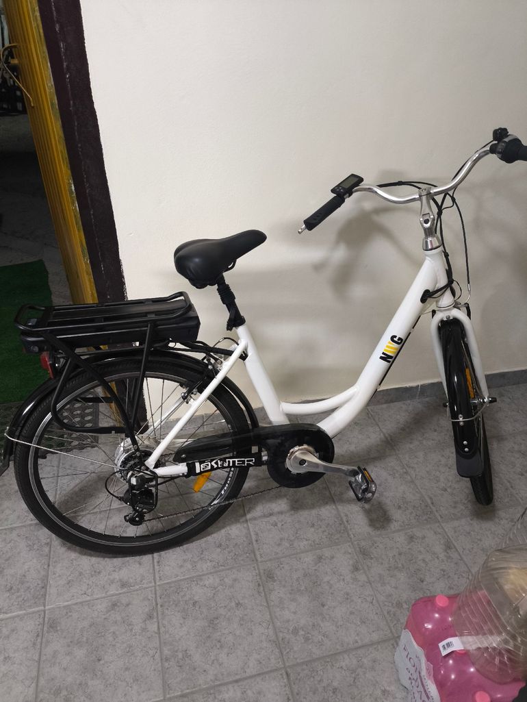 Used NWG NWG Custom Shimano Tourney Urban, White — image 1 of 6