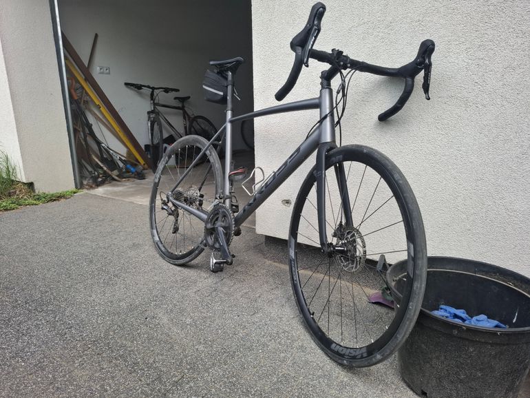 Used Kross Vento Shimano 105 2024 Road & Gravel, Hellgrau — image 2 of 5
