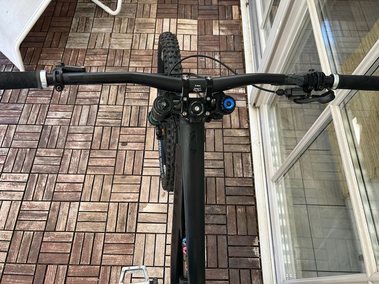 Used piviot Piviot Custom Shimano ZEE 2021 Mountainbike, Black — image 5 of 11