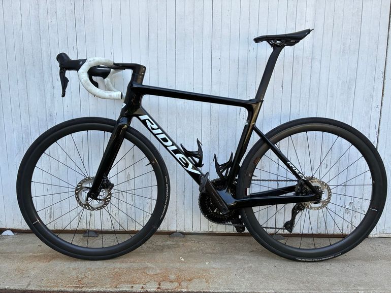 Used Ridley Falcn RS - Shimano 105 DI2 // 2x12s 2023 2023 Road & Gravel, Black — image 2 of 11