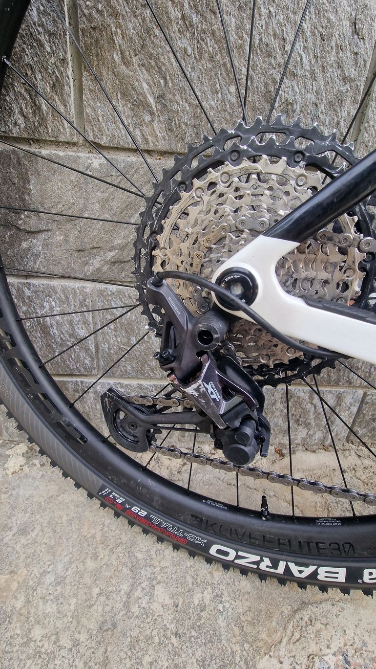 Used Trek Procaliber 9.8 2021 2021 Mountainbike — image 2 of 9
