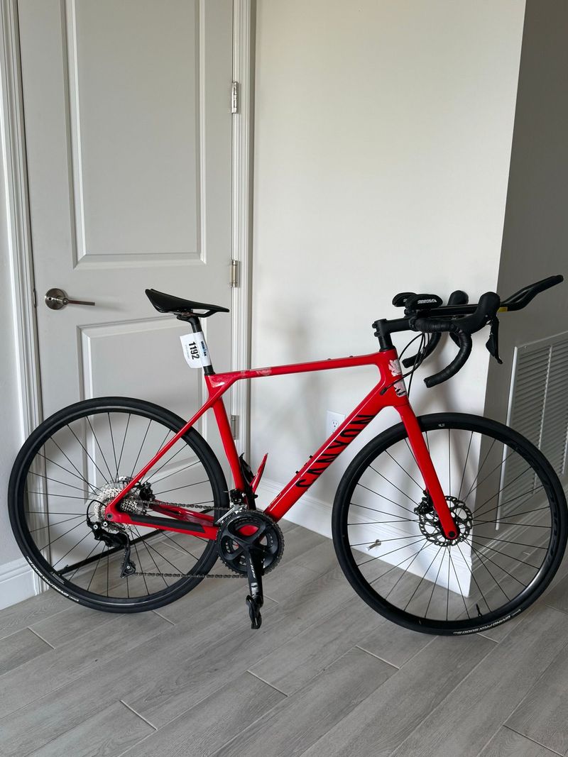 Used Canyon Endurace CF 7 Disc 2023 2023 Road & Gravel