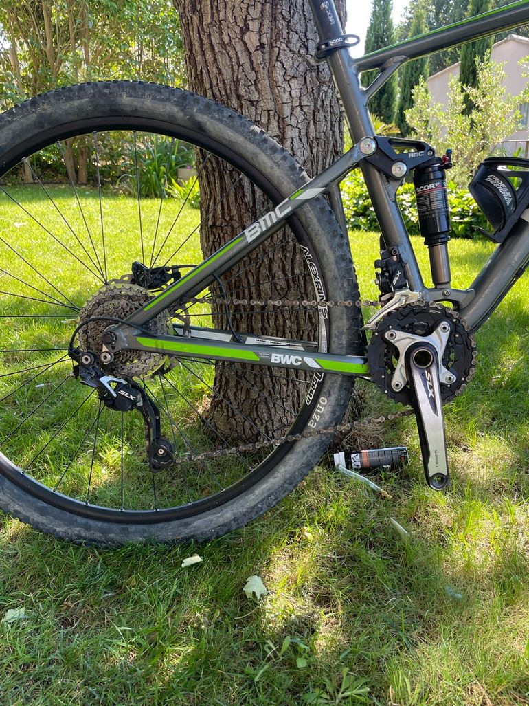 Used BMC Fourstroke Shimano SLX 2015 Mountainbike, Light Gray — image 3 of 9