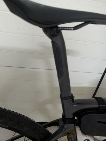 Used Scott Addict Gravel 40 2025 2025 Road & Gravel — image 3 of 6