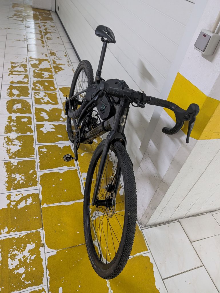 Used Scott Addict Gravel 40 2025 2025 Road & Gravel — image 6 of 6