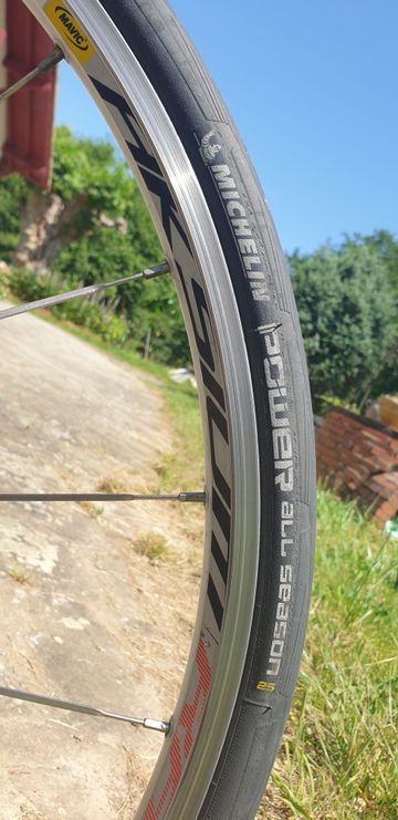 Used Bergamont DOLCE LTD 2013 Road & Gravel, White — image 7 of 13