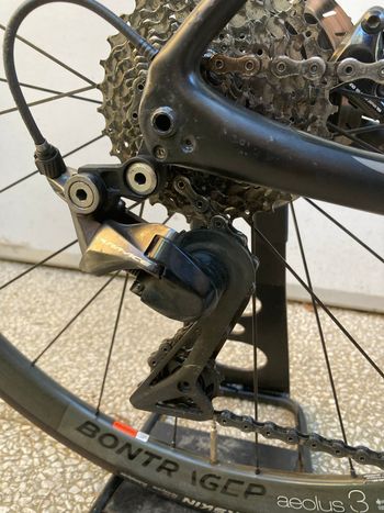 Used Trek Émonda SLR 8 Disc 2018 2018 Road & Gravel, Black — image 9 of 10