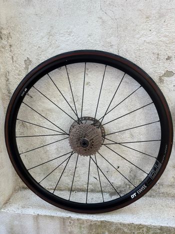 Used Canyon Endurace CF SL Disc 8.0 2020 2020 Road & Gravel — image 4 of 12